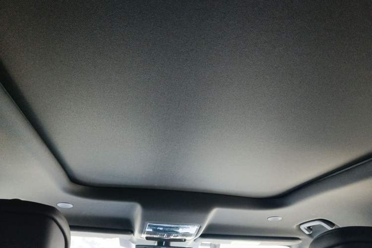 Used Land Rover Defender  Headliner