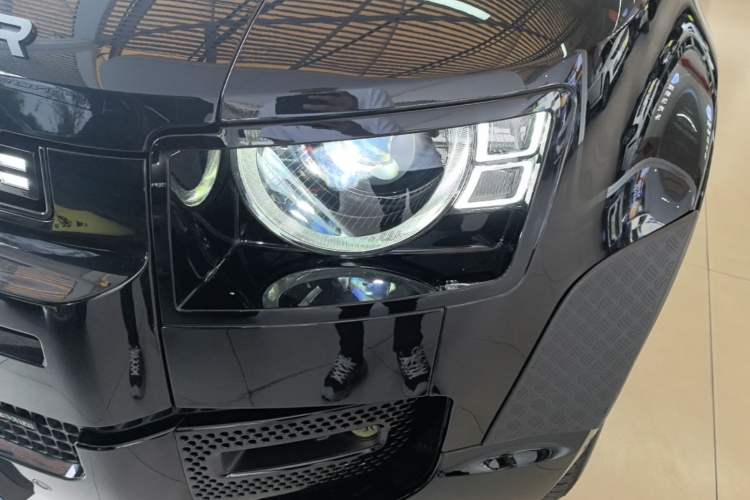 Used Land Rover Defender 2022 110 P400 X-DYNAMIC HSE Left Front Headlight