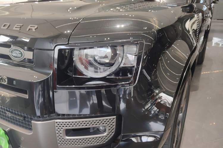 Used Land Rover Defender 2022 110 P400 X-DYNAMIC HSE Left Front Headlight