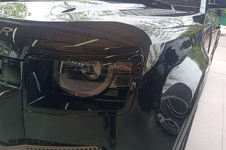 Used Land Rover Defender 2022 110 P400 X-DYNAMIC HSE Left Front Headlight