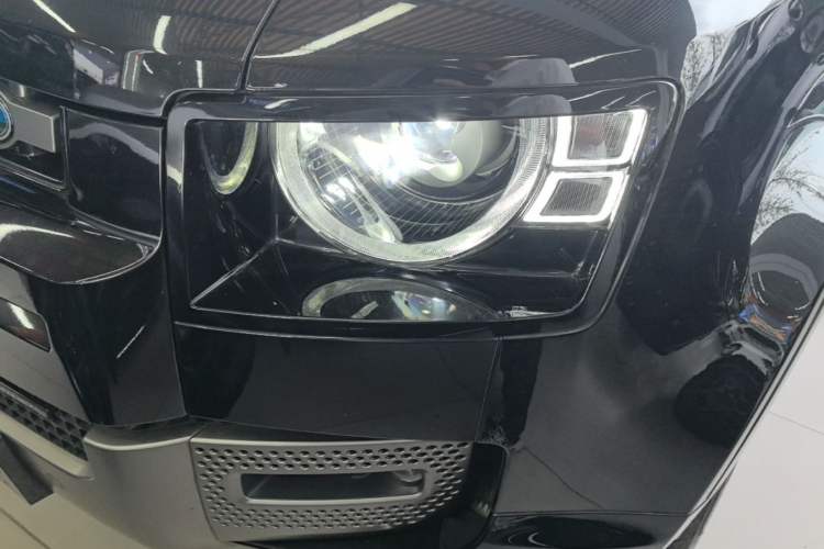 Used Land Rover Defender 2022 110 P400 X-DYNAMIC HSE Left Front Headlight