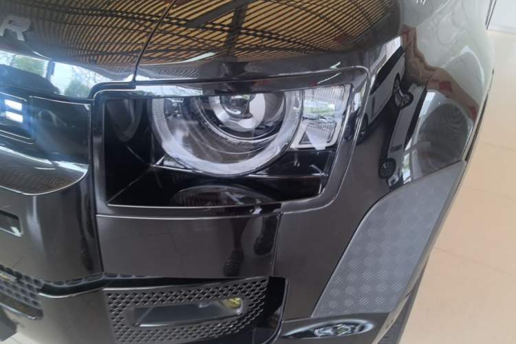 Used Land Rover Defender 2022 110 P400 X-DYNAMIC HSE Left Front Headlight