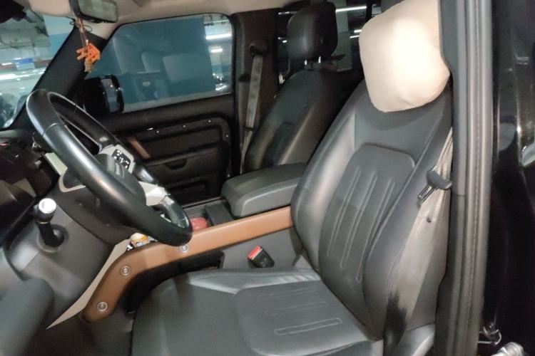 Used Land Rover Defender 2022 110 P400 X-DYNAMIC HSE Left Front Seat