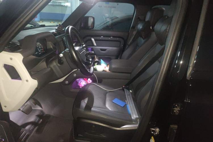 Used Land Rover Defender 2022 110 P400 X-DYNAMIC HSE Left Front Seat