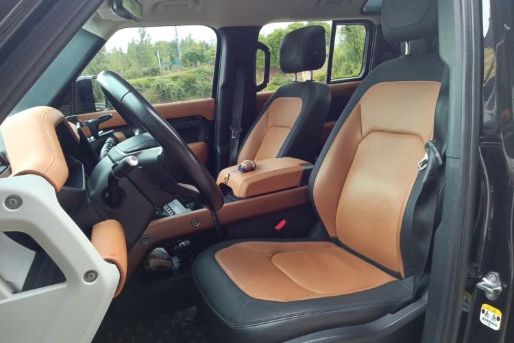 Used Land Rover Defender 2022 110 P400 X-DYNAMIC HSE Left Front Seat
