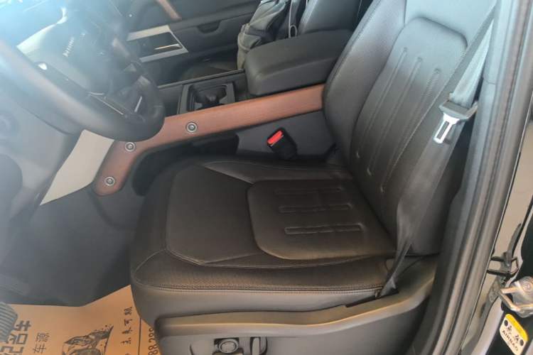 Used Land Rover Defender 2022 110 P400 X-DYNAMIC HSE Left Front Seat