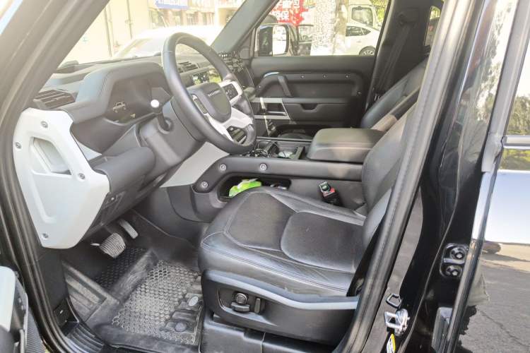 Used Land Rover Defender 2022 110 P400 X Left Front Seat