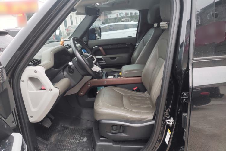 Used Land Rover Defender 2022 110 P400 Dark Edition Left Front Seat
