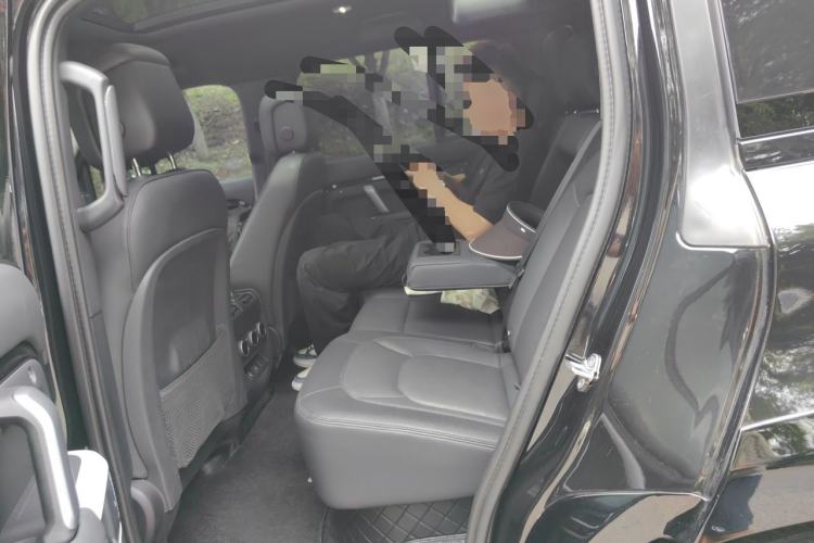 Used Land Rover Defender 2022 110 P400 X-DYNAMIC HSE Left Rear Seat