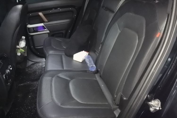Used Land Rover Defender 2022 110 P400 X-DYNAMIC HSE Left Rear Seat