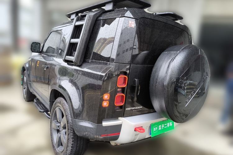 Used Land Rover Defender 2022 90 2.0T P300 Tiger-Power Ambition Edition Rear Left 45 Deg