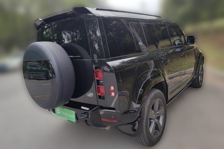 Used Land Rover Defender 2022 110 P400 X-DYNAMIC HSE Rear Right 45 Deg