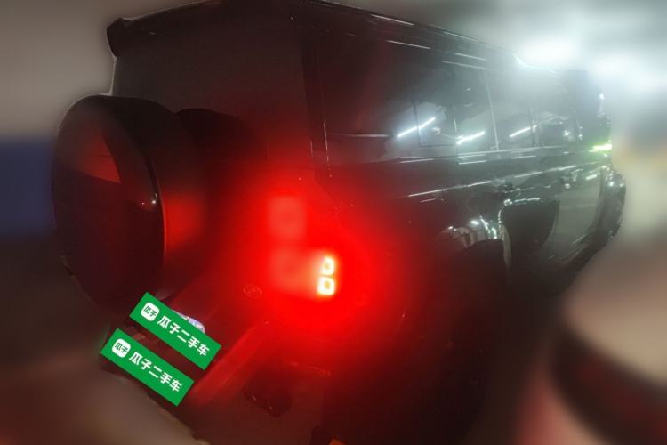 Used Land Rover Defender 2022 110 P400 X-DYNAMIC HSE Rear Right 45 Deg