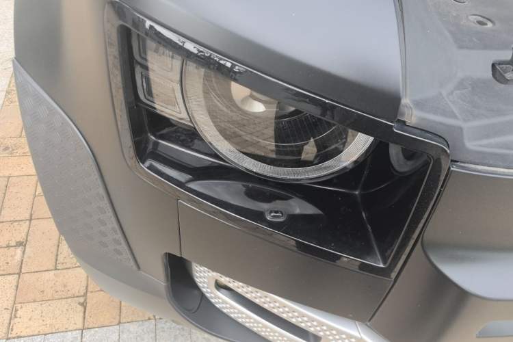 Used Land Rover Defender  Right Front Headlight