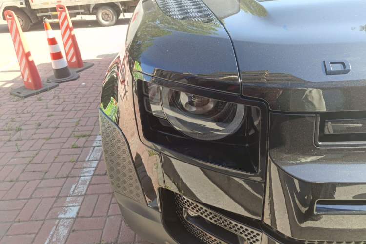 Used Land Rover Defender 2022 110 P400 X Right Front Headlight