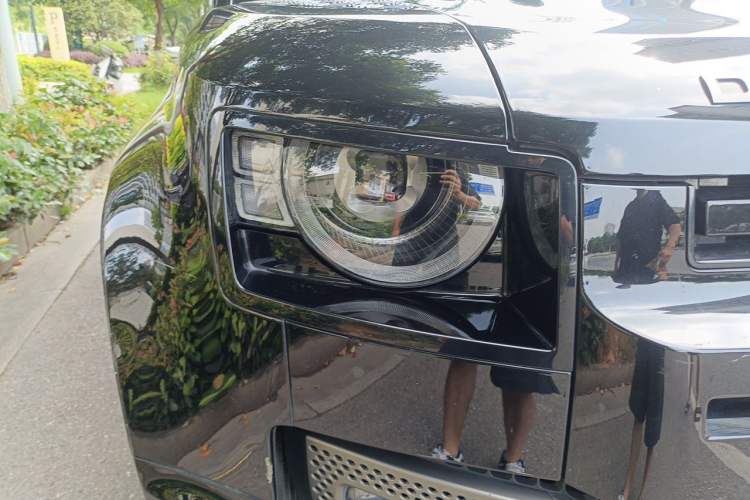 Used Land Rover Defender 2022 110 P400 X-DYNAMIC HSE Right Front Headlight