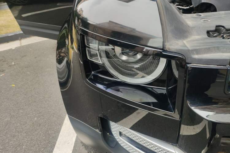Used Land Rover Defender 2022 90 2.0T P300 Tiger-Power Ambition Edition Right Front Headlight