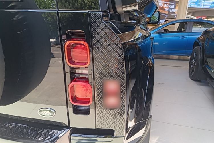 Used Land Rover Defender 2022 90 3.0T P400 XS Right Rear Taillight
