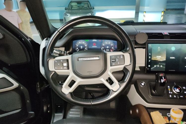 Used Land Rover Defender 2022 110 P400 X-DYNAMIC HSE Steering Wheel