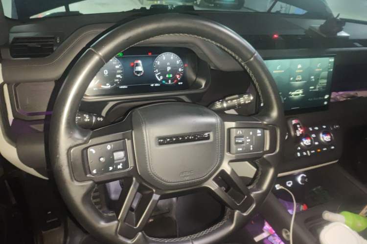 Used Land Rover Defender 2022 110 P400 X-DYNAMIC HSE Steering Wheel