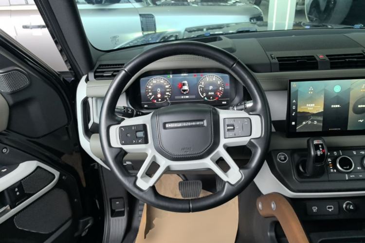 Used Land Rover Defender 2022 110 P400 X-DYNAMIC HSE Steering Wheel