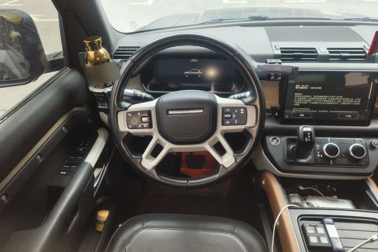 Used Land Rover Defender 2022 110 P400 X-DYNAMIC HSE Steering Wheel