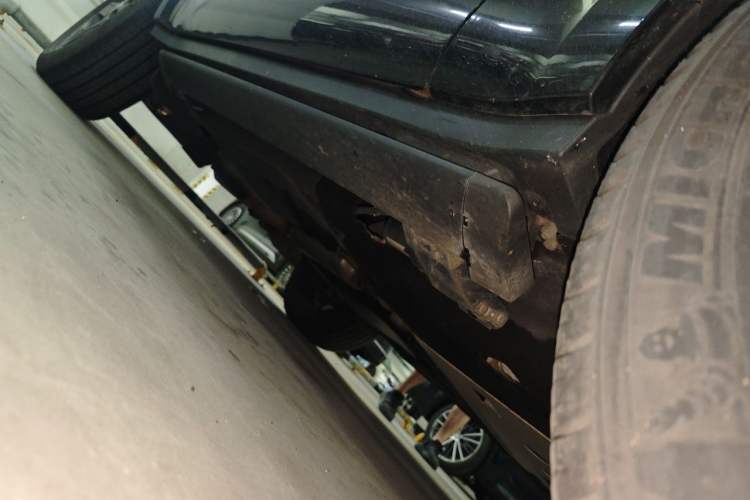 Used Land Rover Defender 2022 90 2.0T P300 SE Chassis Front Right