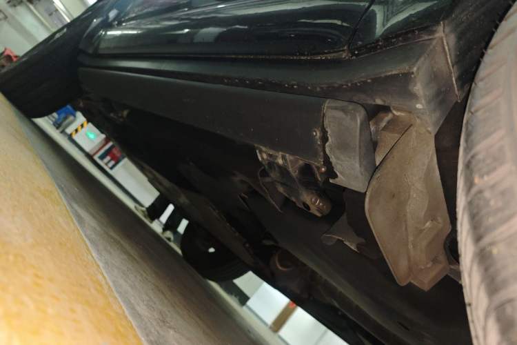 Used Land Rover Defender 2022 90 2.0T P300 SE Chassis Rear Left