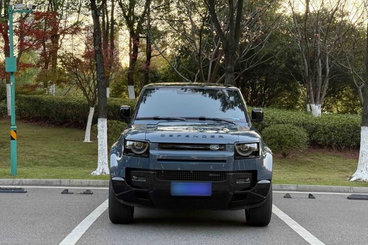 Used Land Rover Defender 2022 90 2.0T P300 X-DYNAMIC HSE Exterior 1