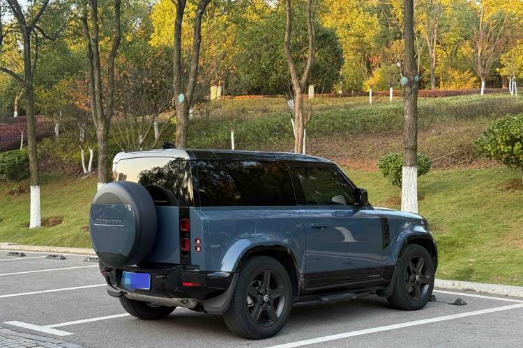 Used Land Rover Defender 2022 90 2.0T P300 X-DYNAMIC HSE Exterior 5