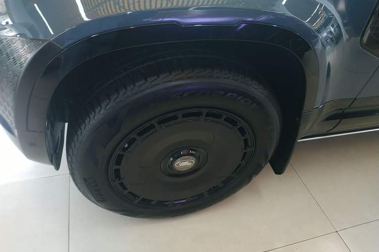 Used Land Rover Defender 2022 90 2.0T P300 X-DYNAMIC HSE Exterior 7