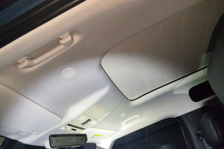 Used Land Rover Defender 2022 90 2.0T P300 X-DYNAMIC HSE Headliner