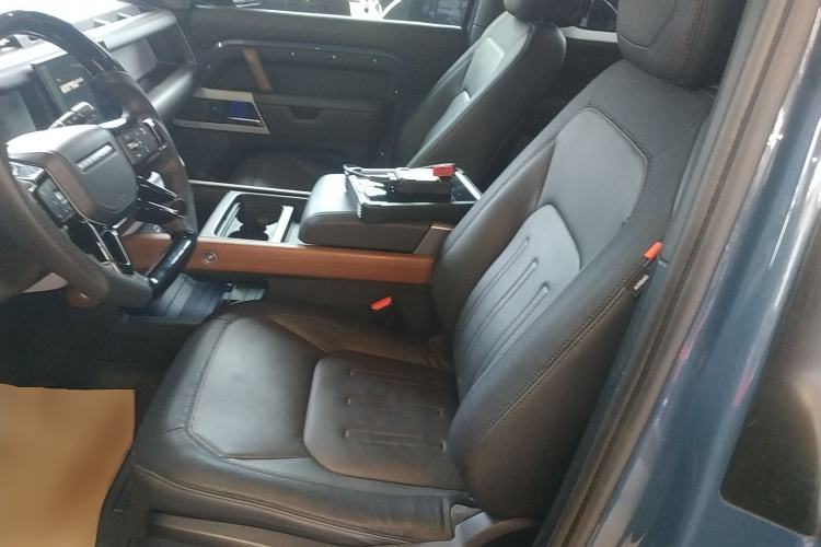 Used Land Rover Defender 2022 90 2.0T P300 X-DYNAMIC HSE Left Front Seat