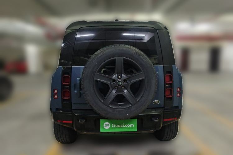 Used Land Rover Defender 2022 90 2.0T P300 SE Rear