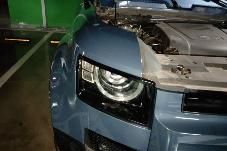 Used Land Rover Defender 2022 90 2.0T P300 X-DYNAMIC HSE Right Front Headlight