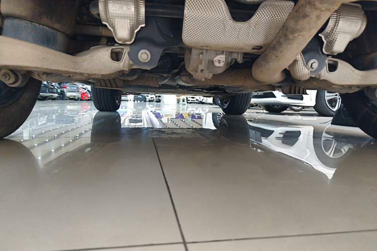 Used Land Rover Defender 2022 90 3.0T P400 XS Chassis Rear