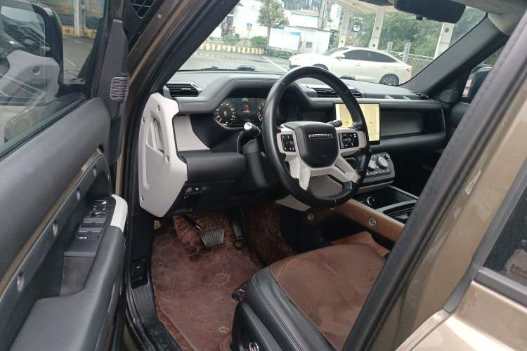Used Land Rover Defender 2022 110 P400 X-DYNAMIC HSE Driver Seat