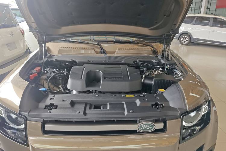 Used Land Rover Defender 2022 110 P400 X-DYNAMIC HSE Engine Bay