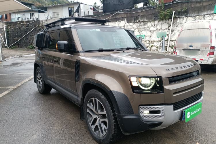 Used Land Rover Defender 2022 110 P400 X-DYNAMIC HSE Front Right 45 Deg
