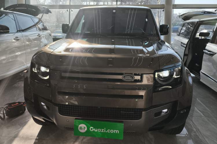 Used Land Rover Defender 2022 110 P400 X-DYNAMIC HSE Front