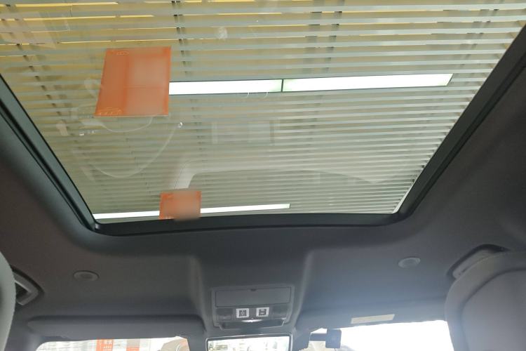 Used Land Rover Defender 2022 110 P400 X-DYNAMIC HSE Headliner