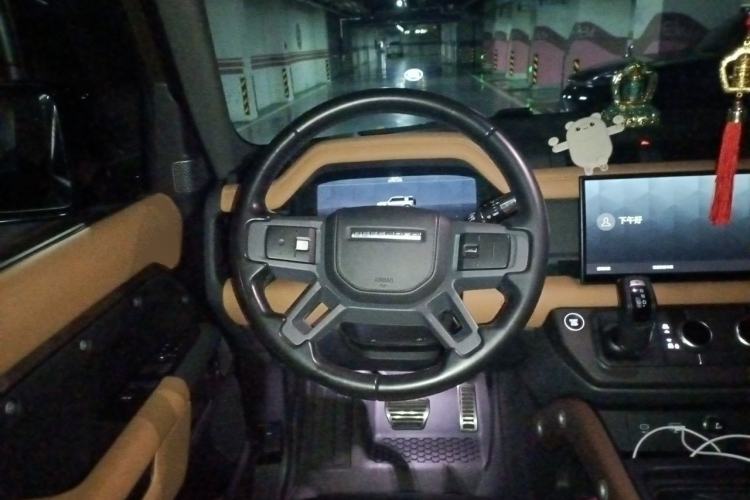 Used Land Rover Defender 2022 110 P400 X-DYNAMIC HSE Steering Wheel