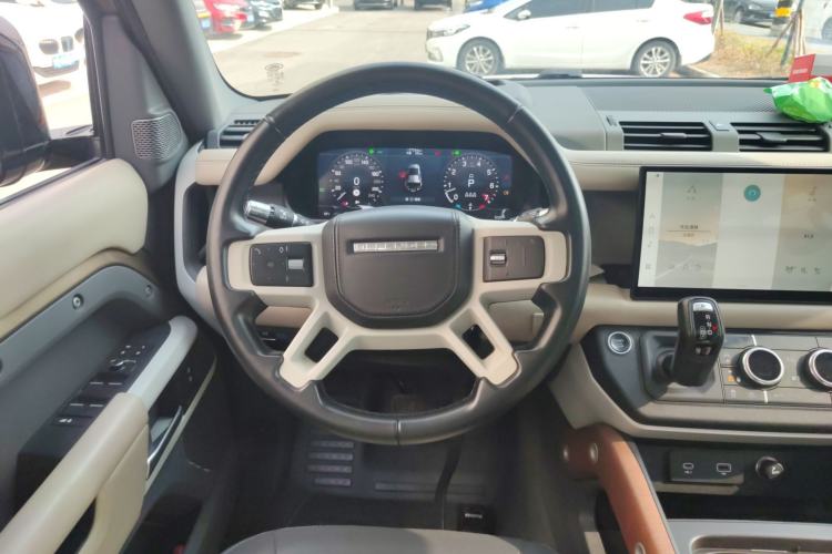 Used Land Rover Defender 2022 110 P400 X Steering Wheel