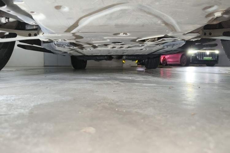 Used Land Rover Defender 2022 110 P400 X-DYNAMIC HSE Chassis Front
