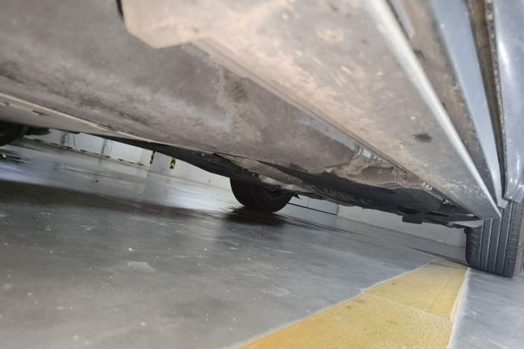 Used Land Rover Defender 2022 110 P400 X-DYNAMIC HSE Chassis Front Left