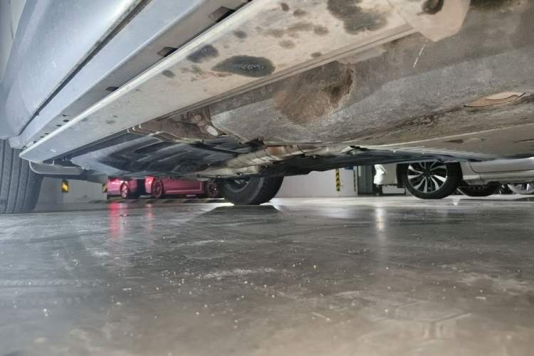 Used Land Rover Defender 2022 110 P400 X-DYNAMIC HSE Chassis Front Right