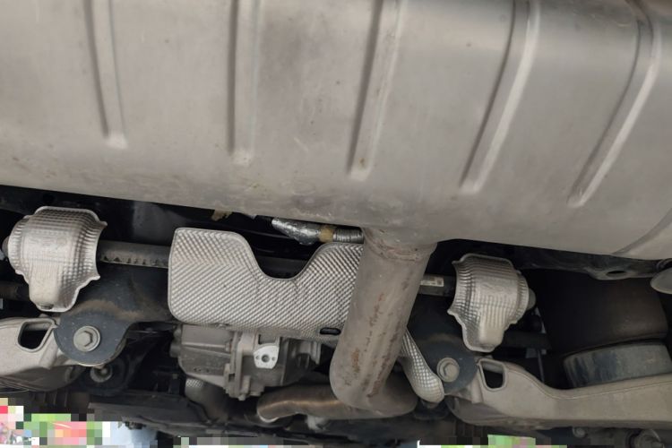 Used Land Rover Defender  Chassis Rear