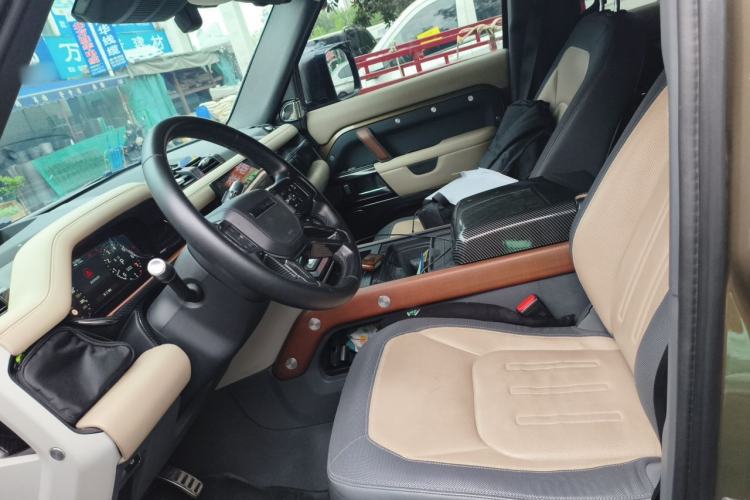 Used Land Rover Defender 2022 110 P400 X-DYNAMIC HSE Left Front Seat