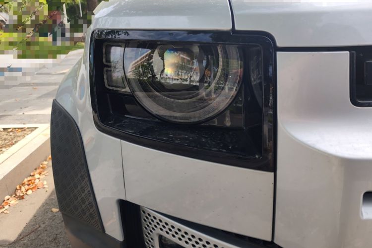 Used Land Rover Defender  Right Front Headlight