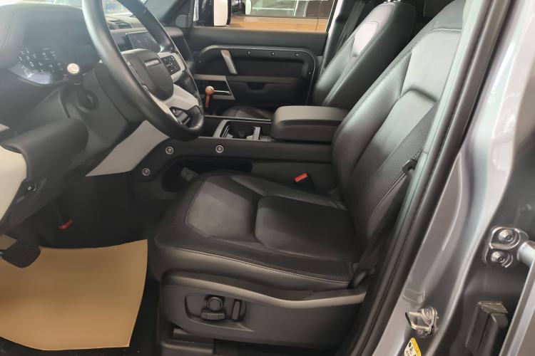 Used Land Rover Defender 2022 110 P400 X-DYNAMIC HSE Left Front Seat
